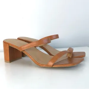 Banana Republic Double Strap Block-Heel Sandal Cognac EUC Sz 8.5 classic 90’s