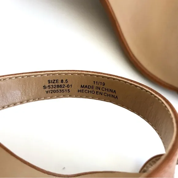 Banana Republic Double Strap Block-Heel Sandal Cognac EUC Sz 8.5 classic 90’s