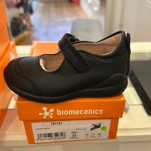 Biomechanics 181121 Girls Black Leather Riptape School Shoe