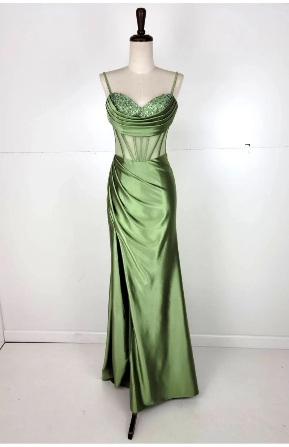 Chicas Evening Gown C333