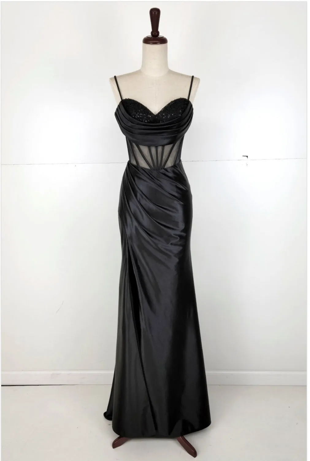 Chicas Evening Gown C333