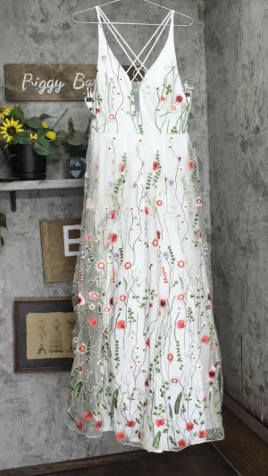 City Studios Juniors Womens Embroidered Strappy-Back Gown 8502JK6ATP White 15