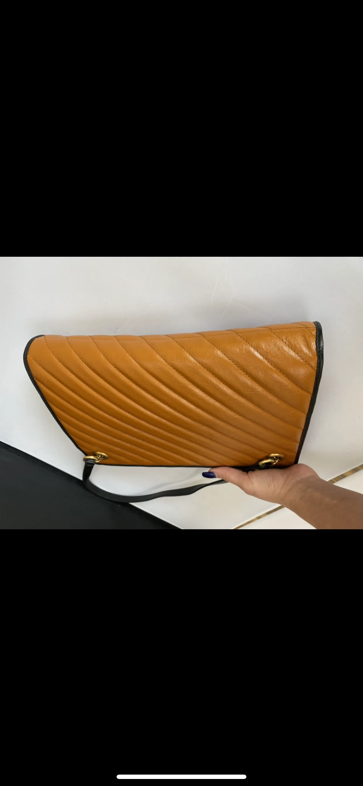 Gucci GG Marmont Shoulder Bag in Vaccha Brown