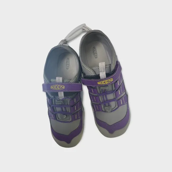 Keen Knotch Hollow Sneaker SIze 6 youth