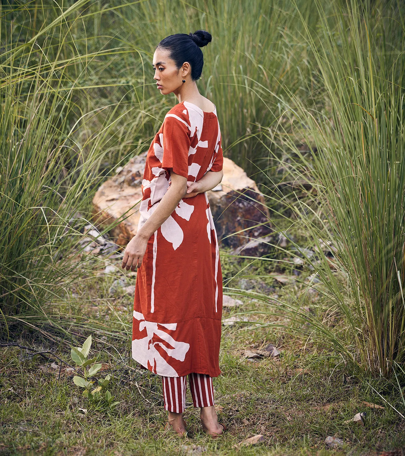 Khara Kapas Eternally Yours Co-ord Set 100% Cotton  Red and Off-white KW701