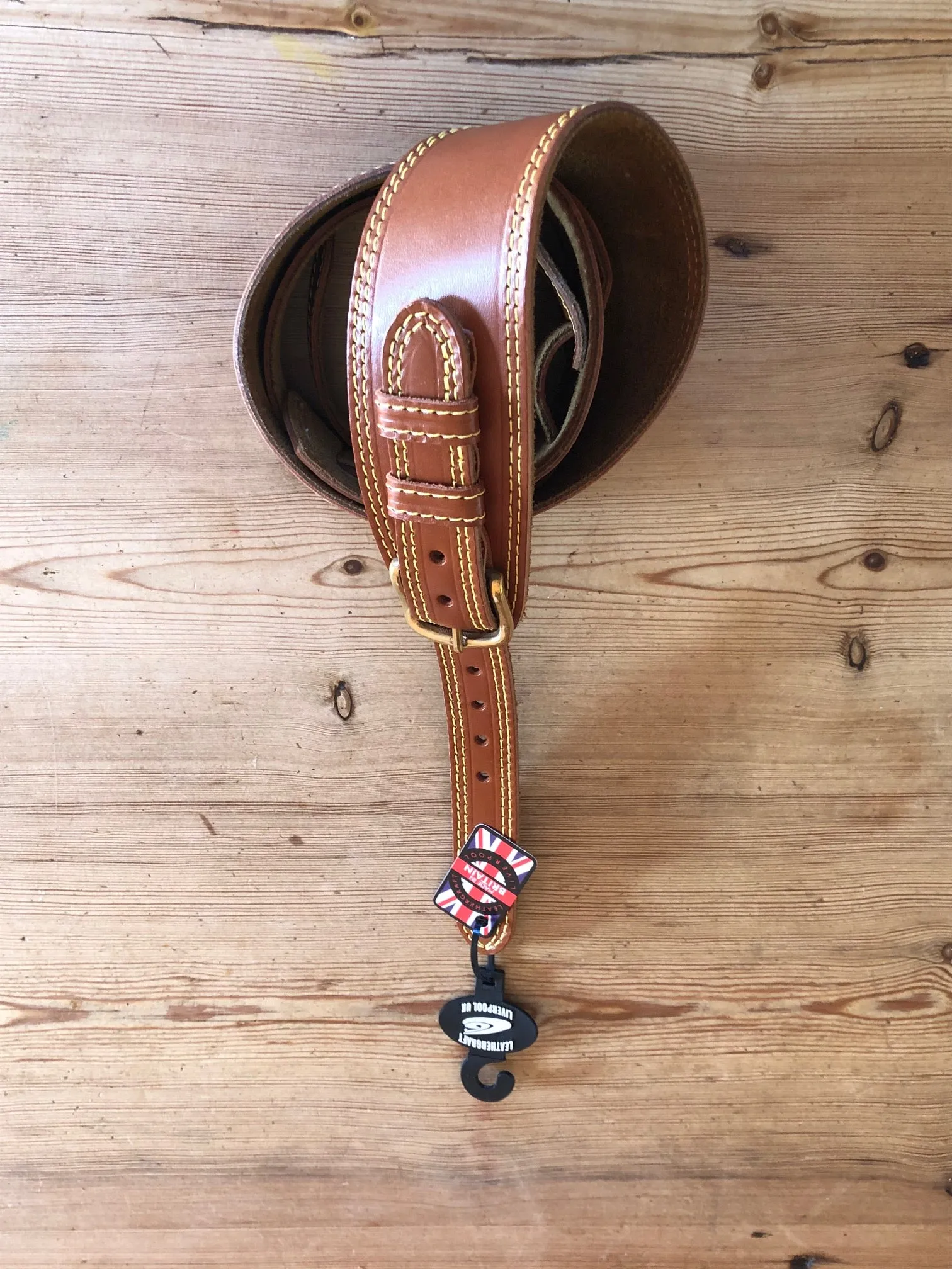 LG Deluxe F.A.B Tan Leather DM Guitar Strap