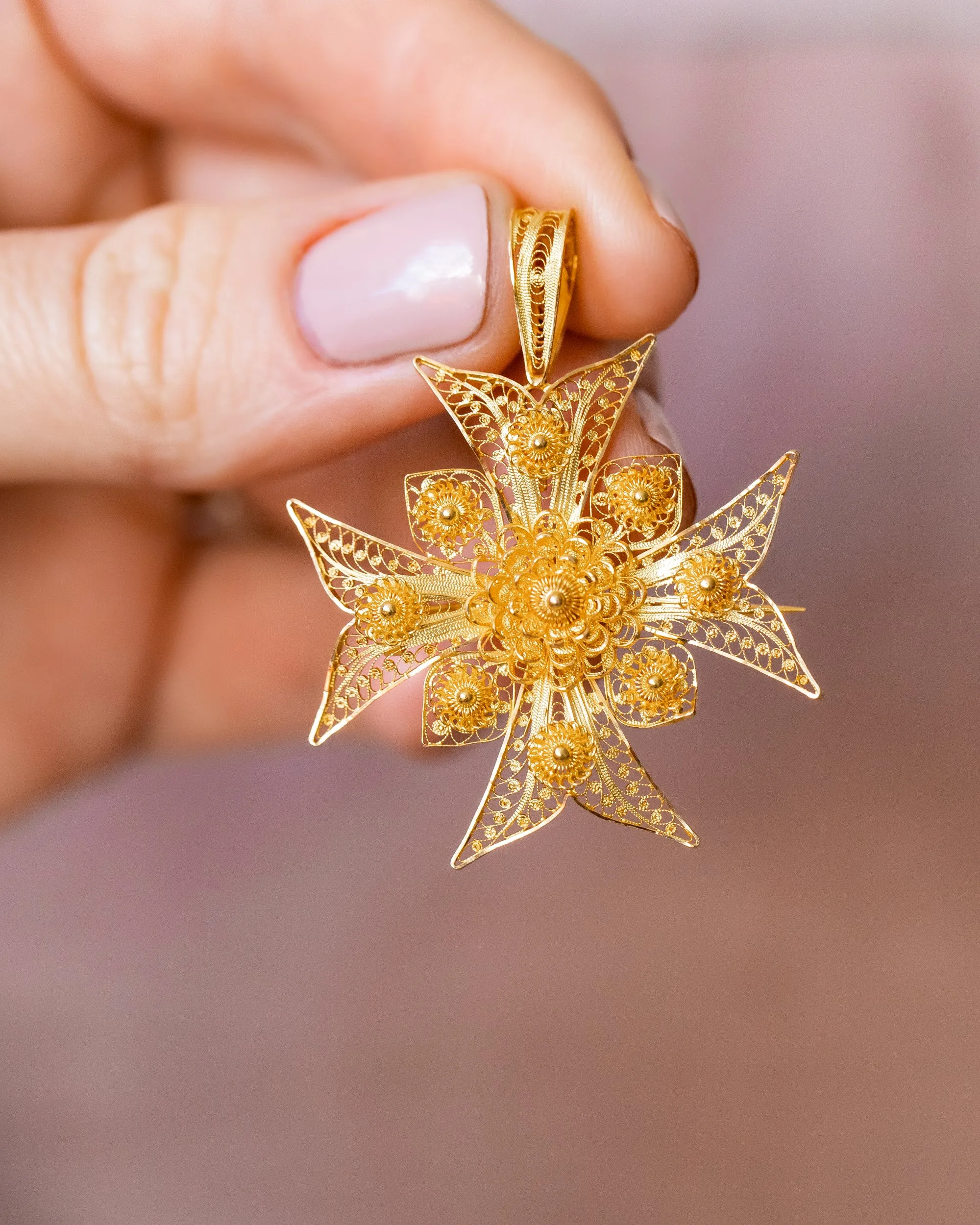 Mid Victorian 18k  Portuguese Cannetille Wirework Maltese Cross Converter Pendant