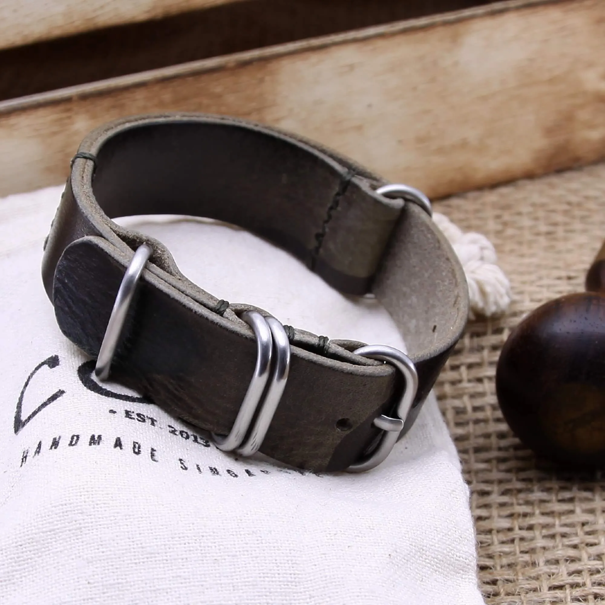 NAT2 Leather Watch Strap, 5-Ring Military 107