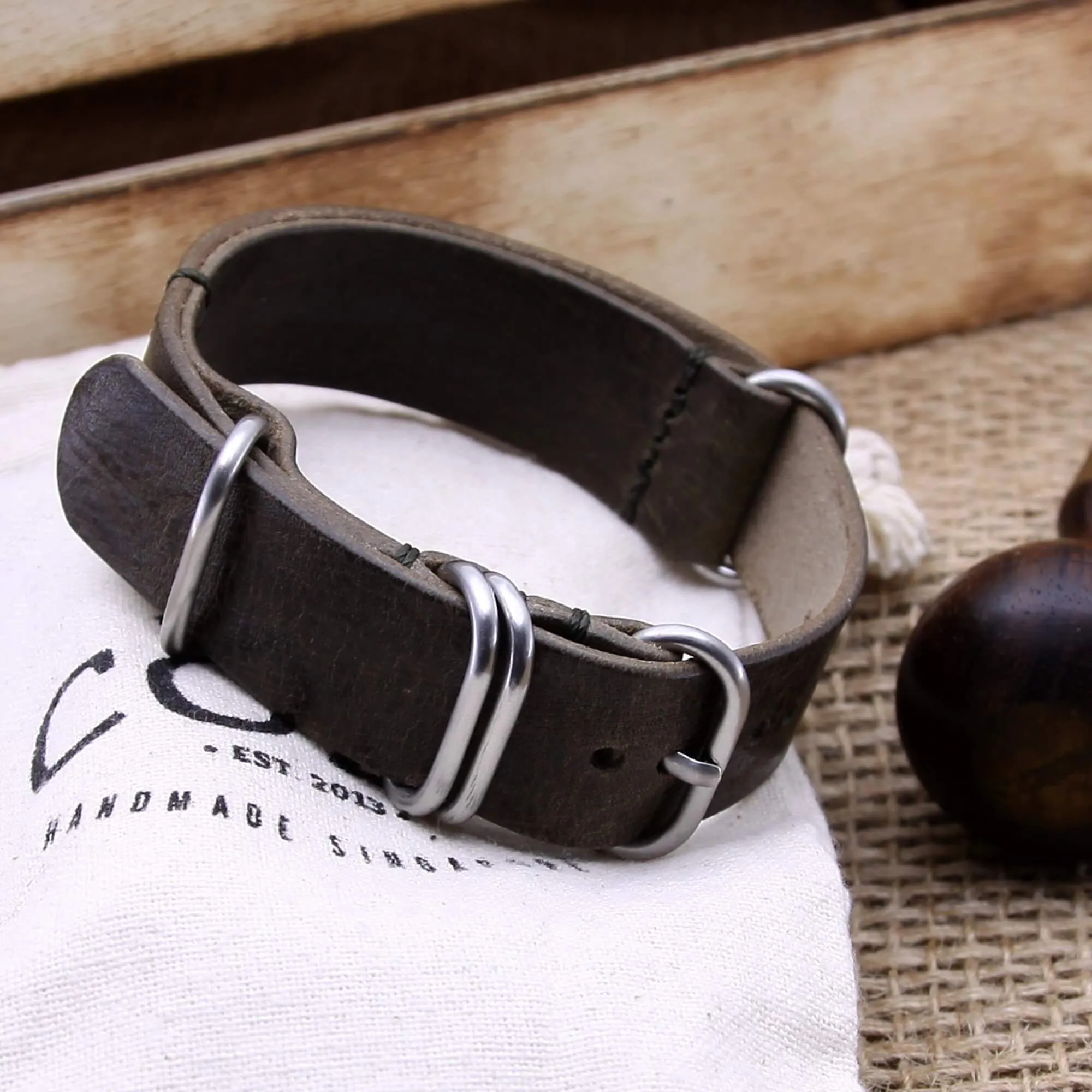 NAT2 Leather Watch Strap, 5-Ring Vintage 408