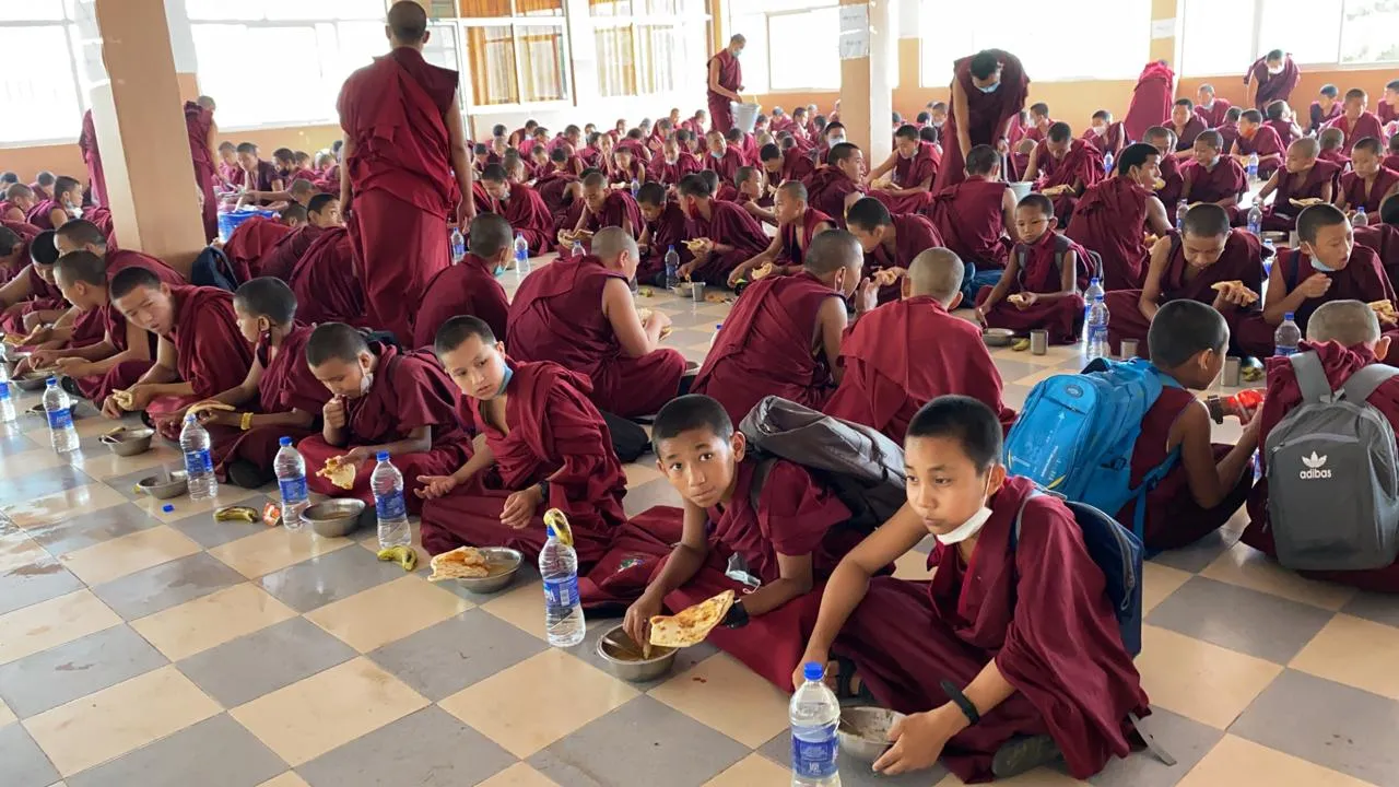 Novice Monks </br>  供养一位小沙弥
