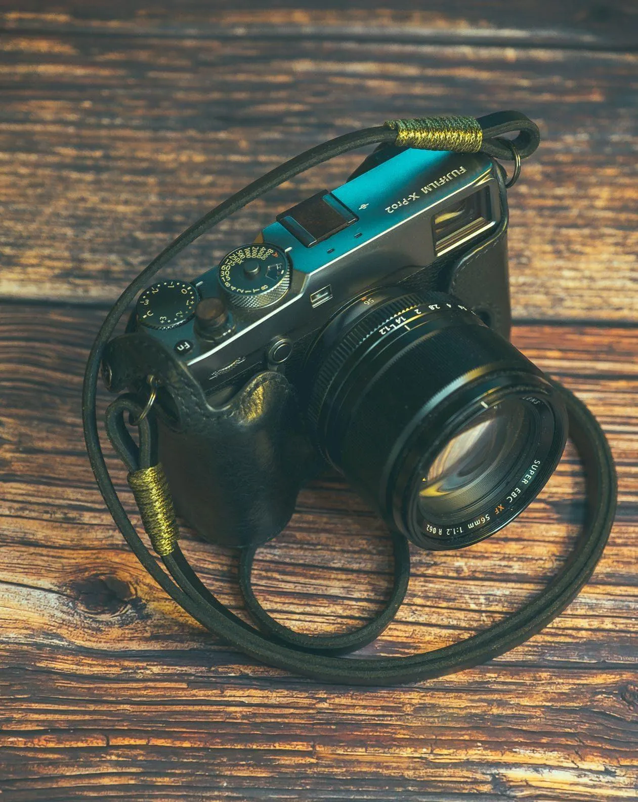 Real Pull-Up  Waxed Leather Camera Strap - Black 10mm