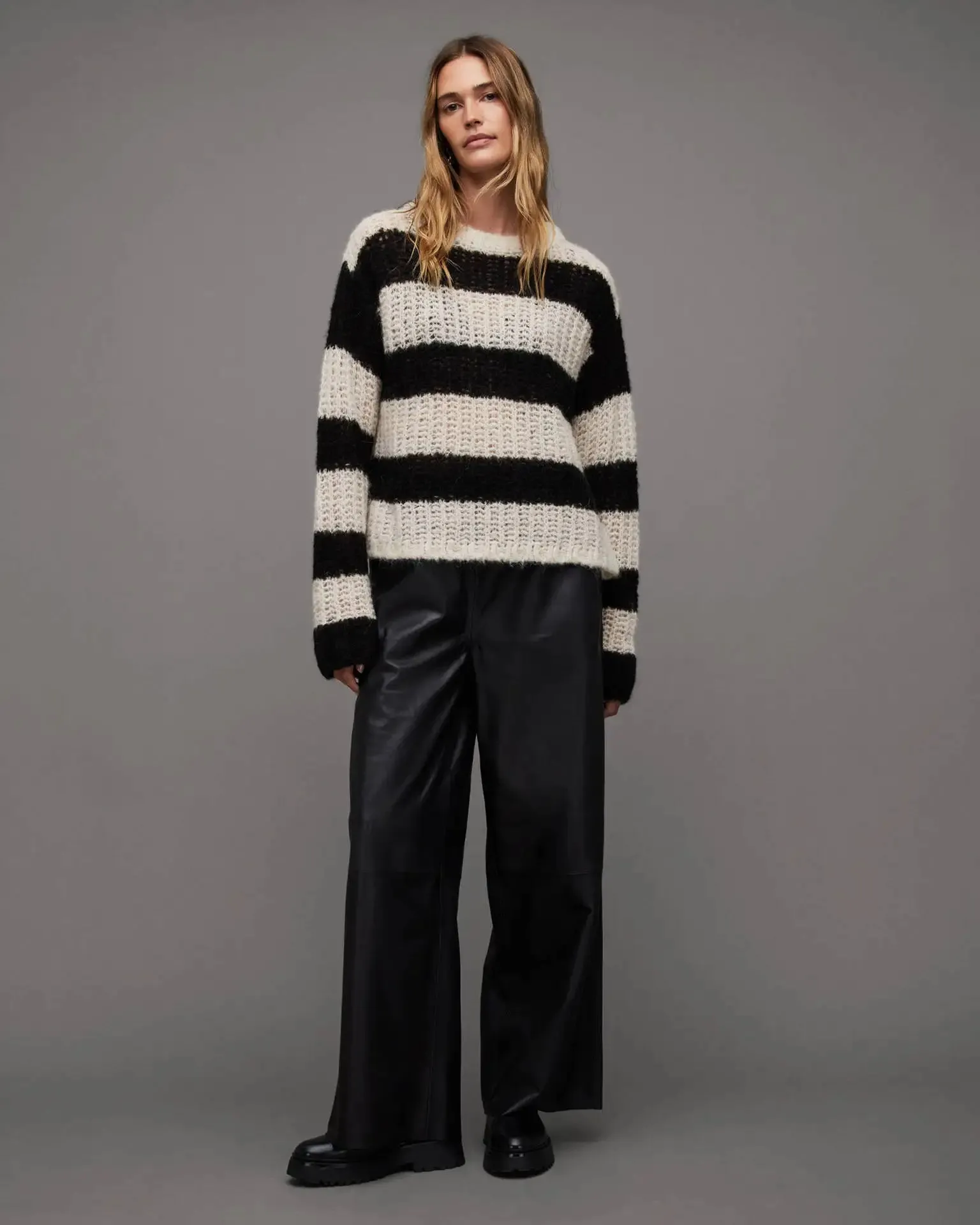 Striped Crochet Loose-Fit Sweater – Casual O-Neck Knit Top