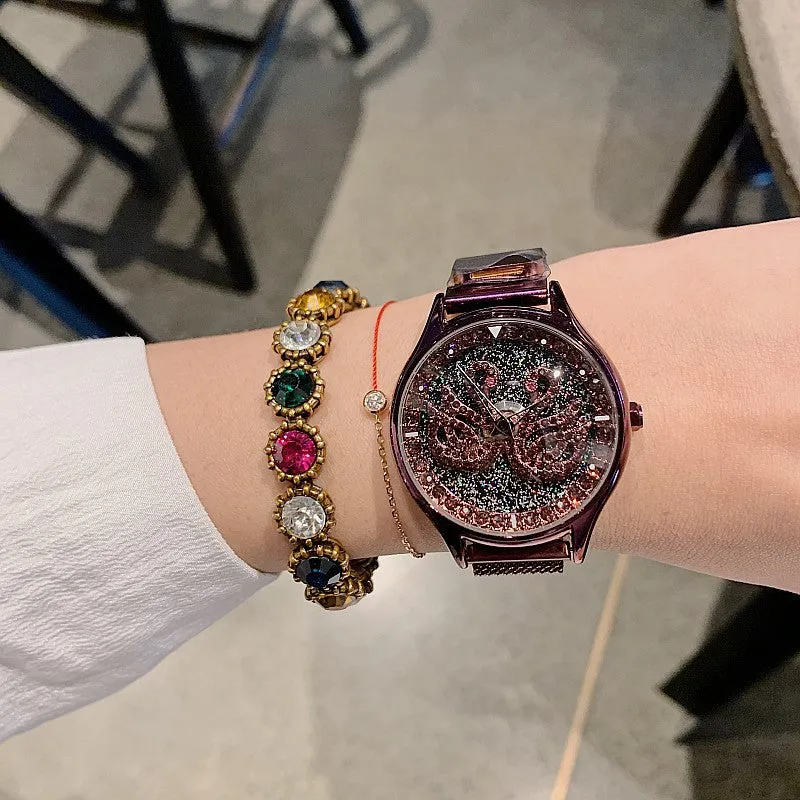 Swan Pattern Magnetic Strap Women's Watch