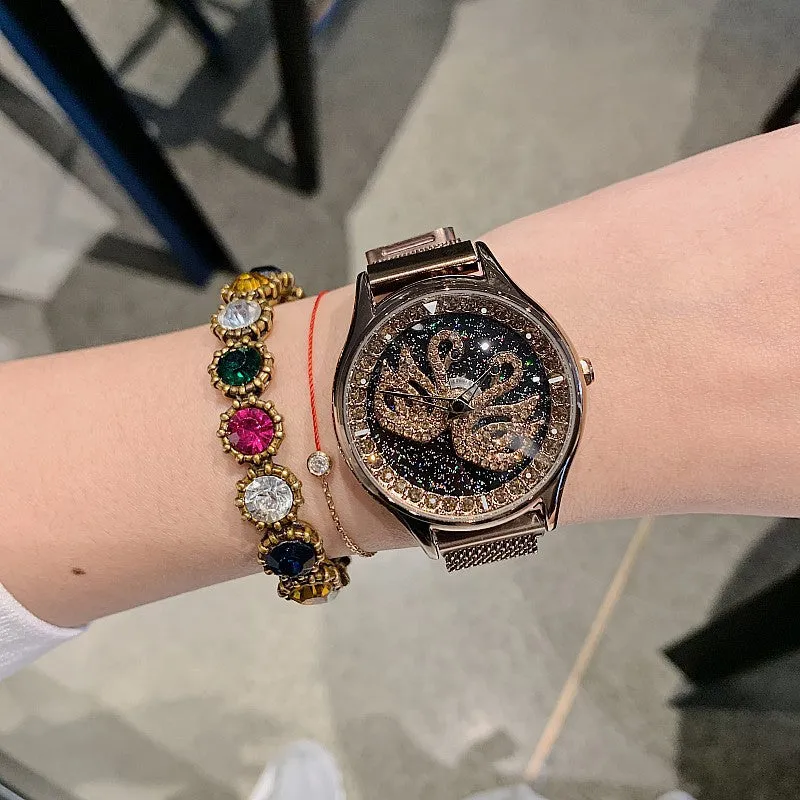 Swan Pattern Magnetic Strap Women's Watch