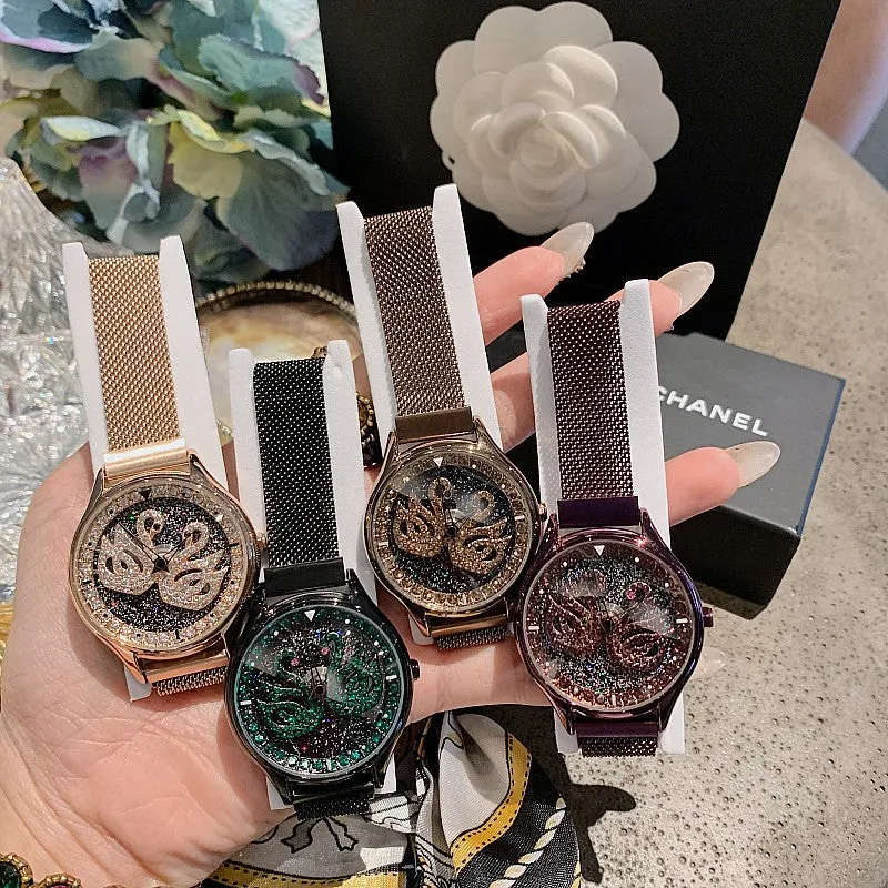 Swan Pattern Magnetic Strap Women's Watch