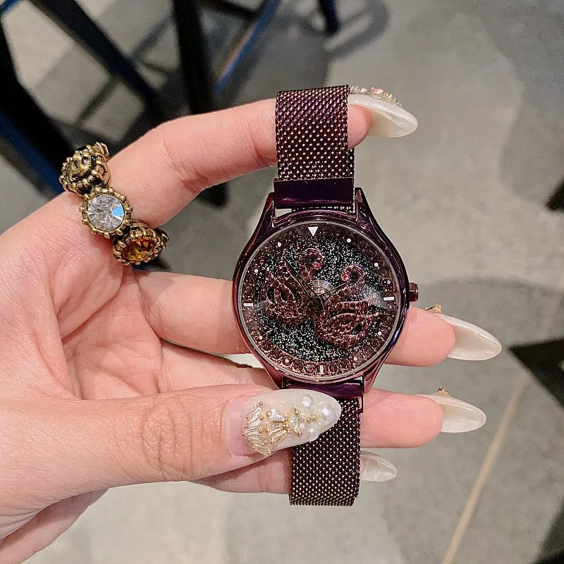 Swan Pattern Magnetic Strap Women's Watch