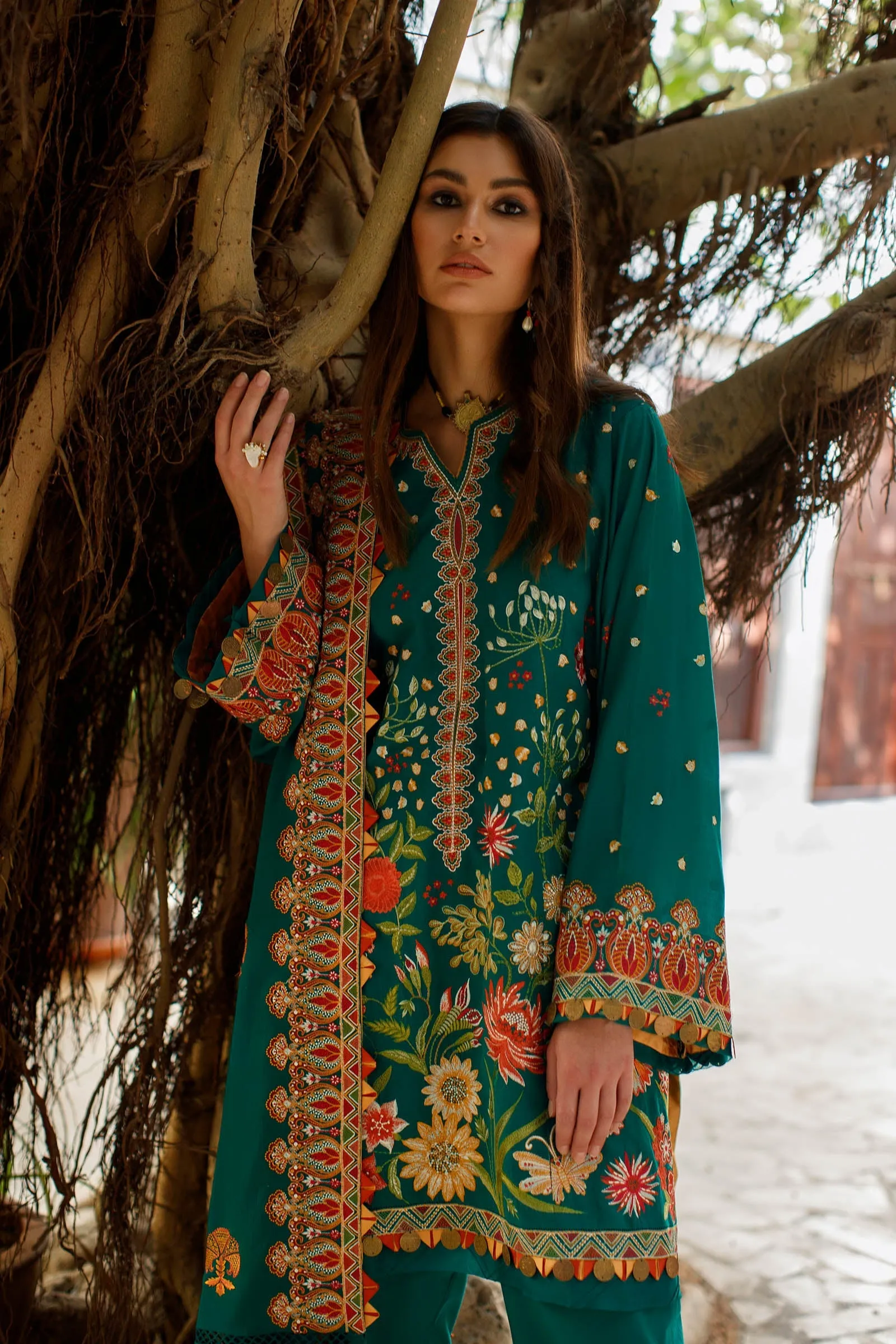 TAVOUS (ZL22-09 B) | Zaha Summer Lawn Collection 2022 | Unstitched Embroidered Lawn Suits