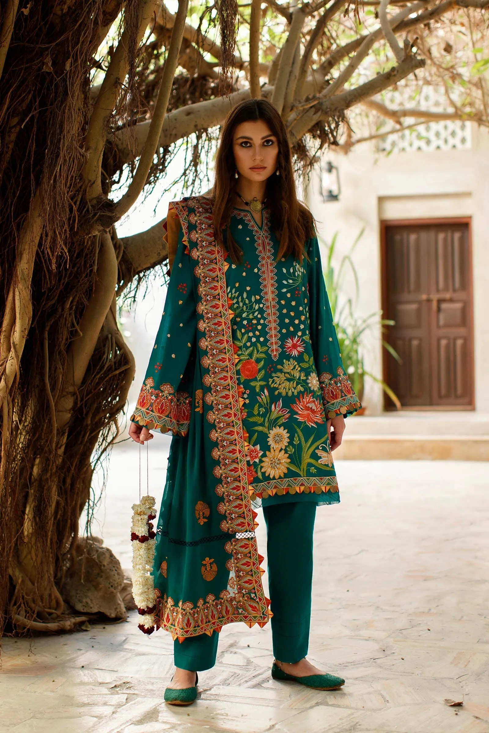 TAVOUS (ZL22-09 B) | Zaha Summer Lawn Collection 2022 | Unstitched Embroidered Lawn Suits