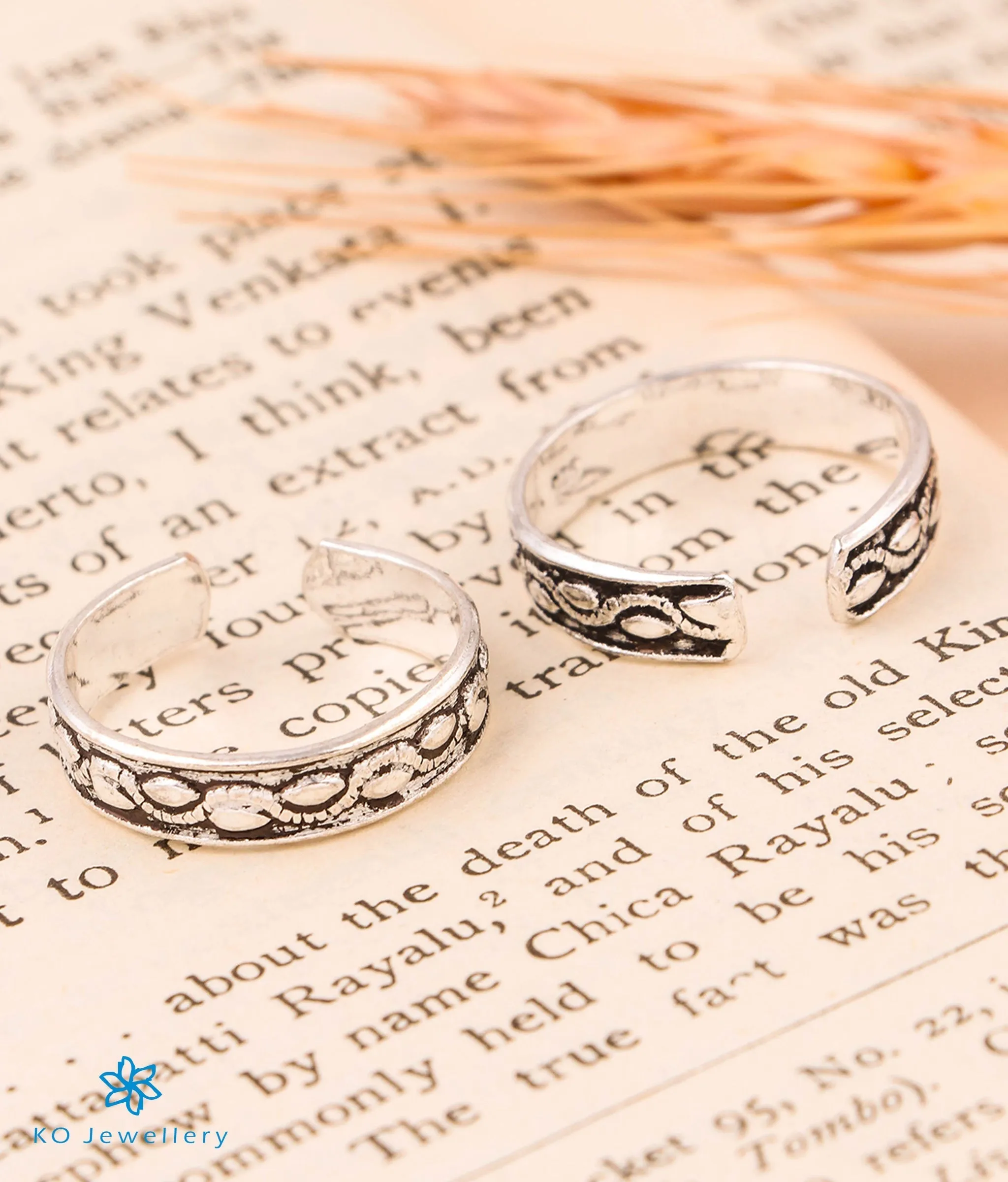 The Vanya Pure Silver Toe-Rings