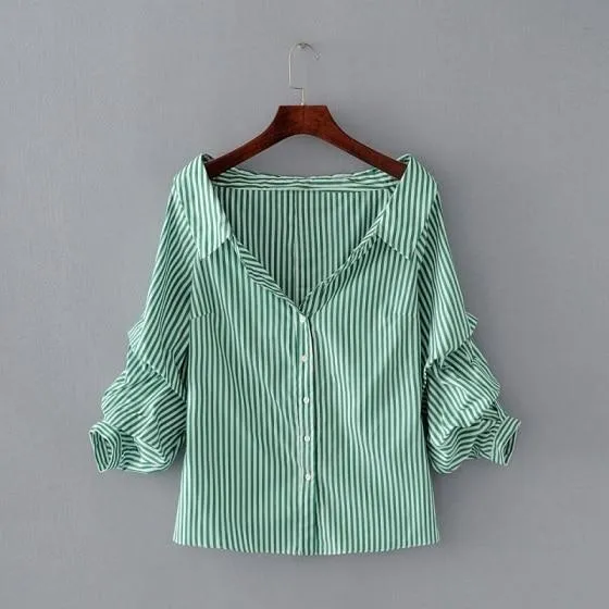 Turn-Down Collar and Gathered Sleeve Shirt