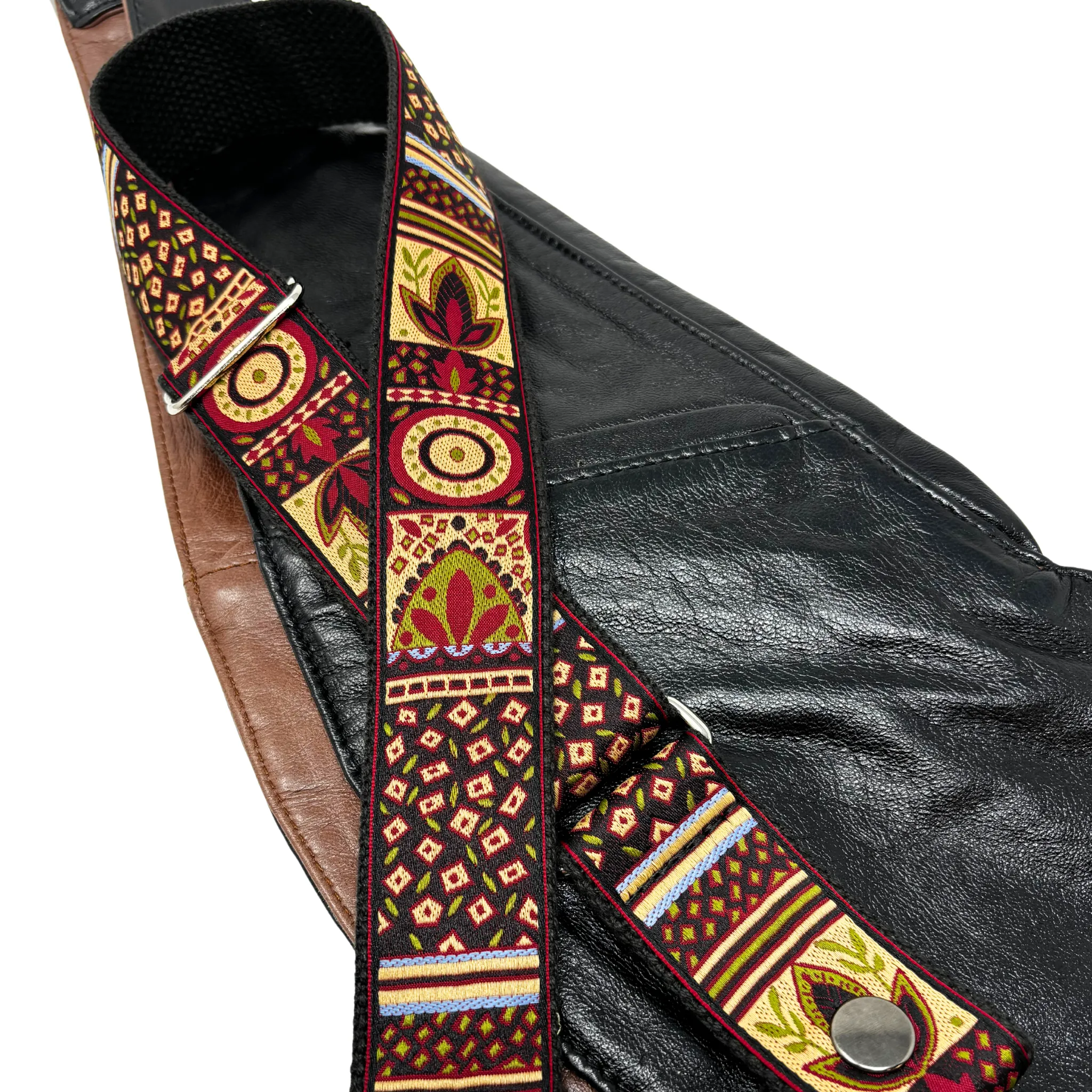 Vegan Designers - Modern Leaf Burgundy