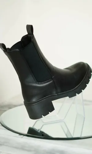 VIVIAN BOOTS