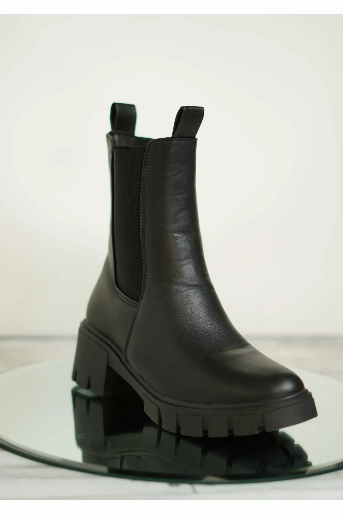 VIVIAN BOOTS