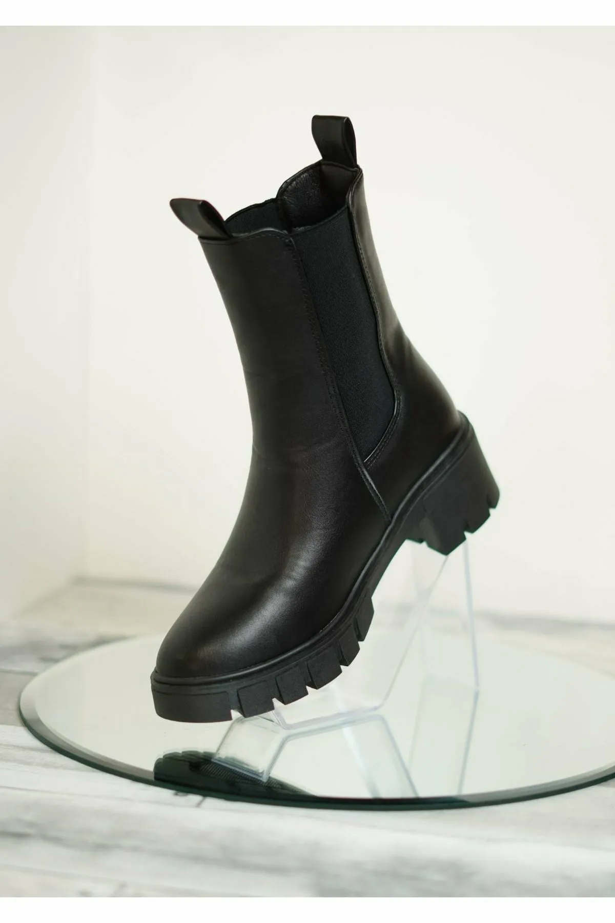 VIVIAN BOOTS