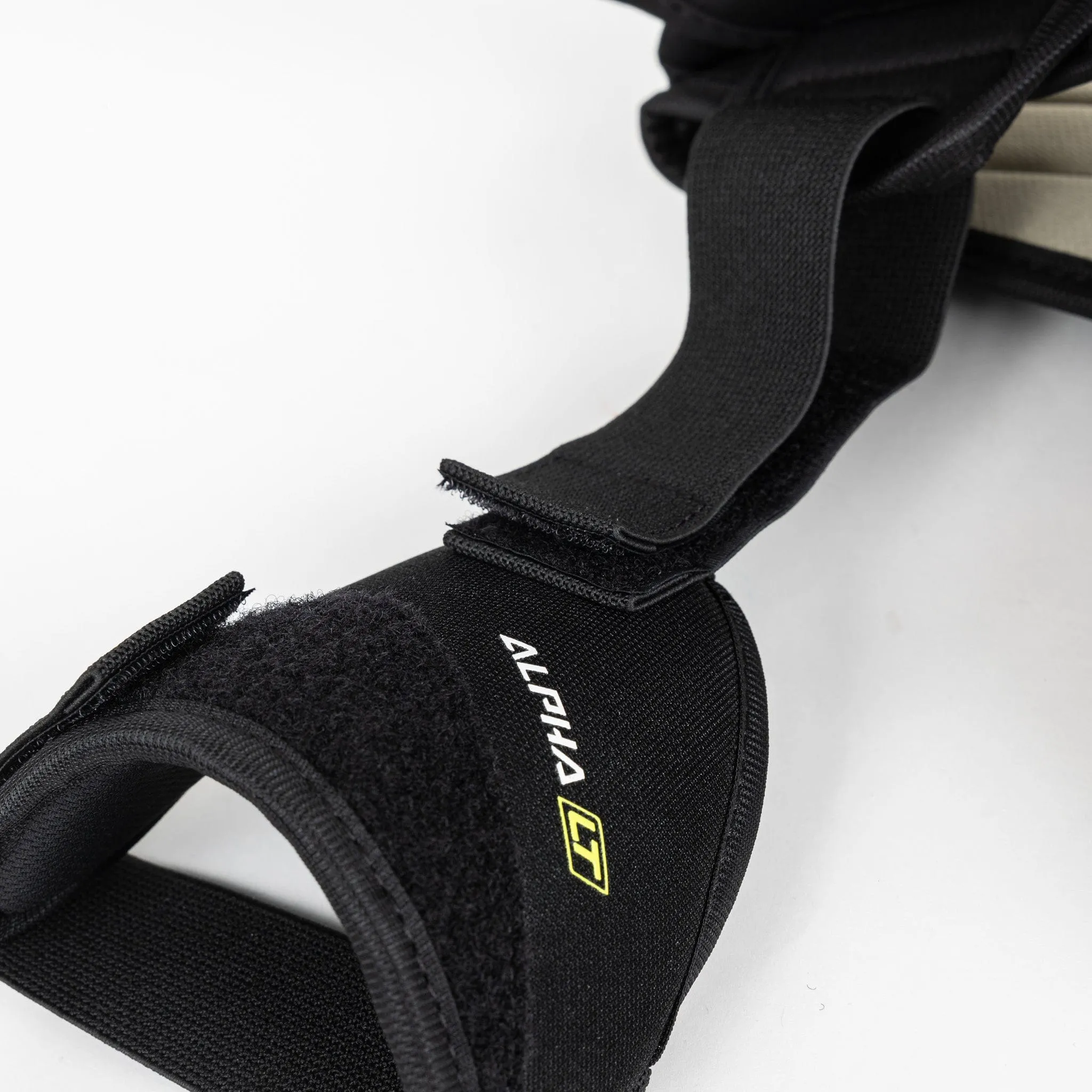 Warrior Alpha Lite Junior Hockey Shoulder Pads