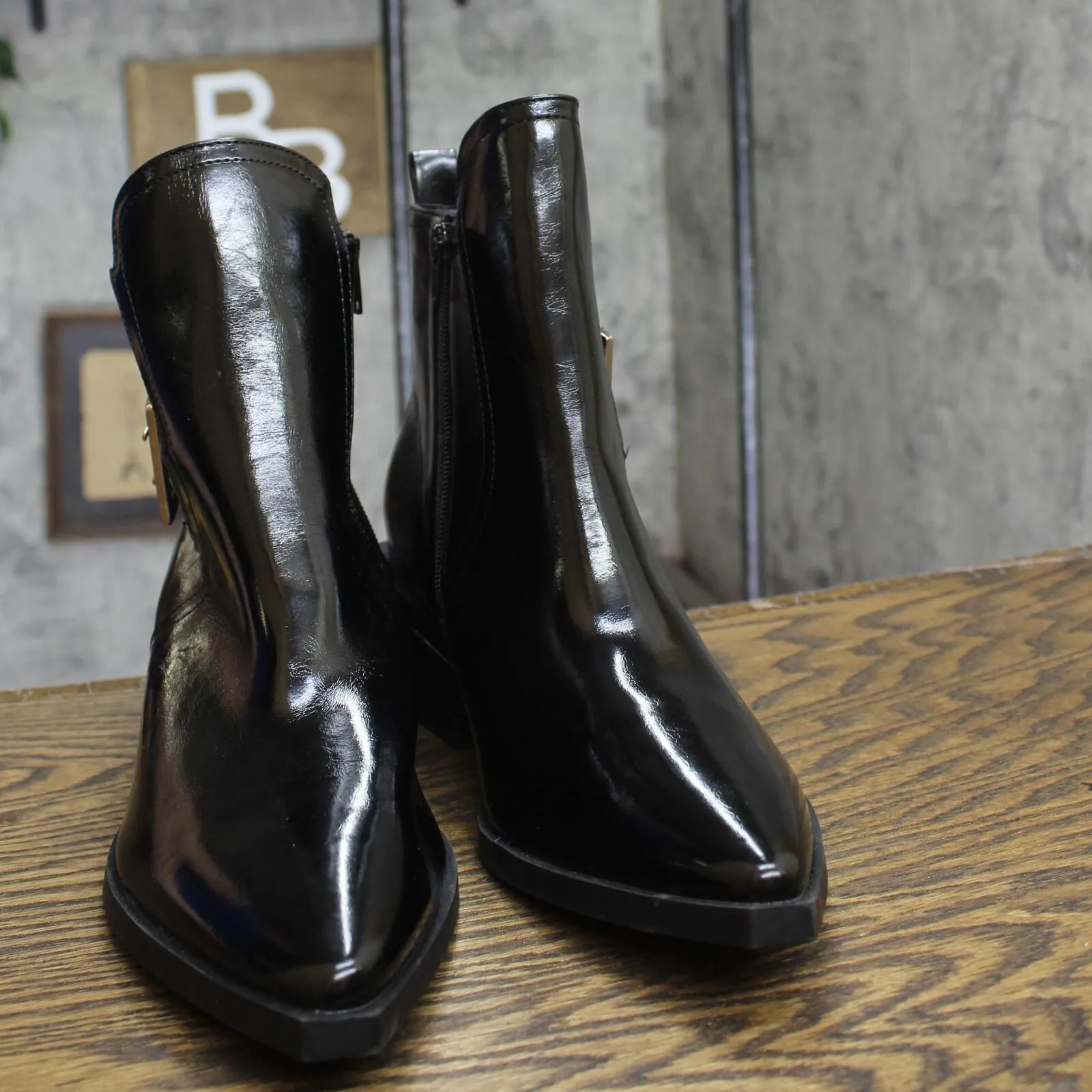 Wild Fable Giovanna Buckle Western Ankle Boots with Memory Foam Insole Black 11M