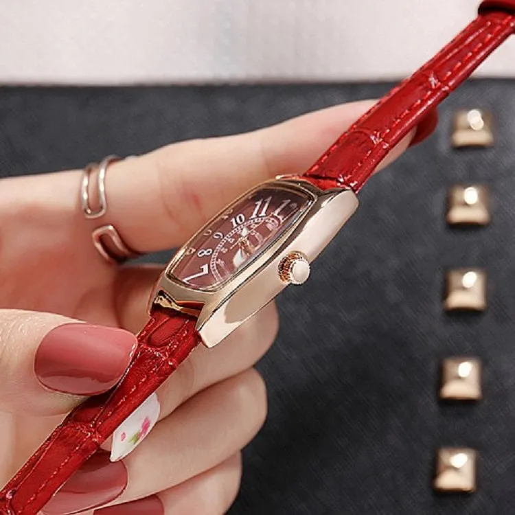 Wine Barrel-shaped Retro Women's Watch
