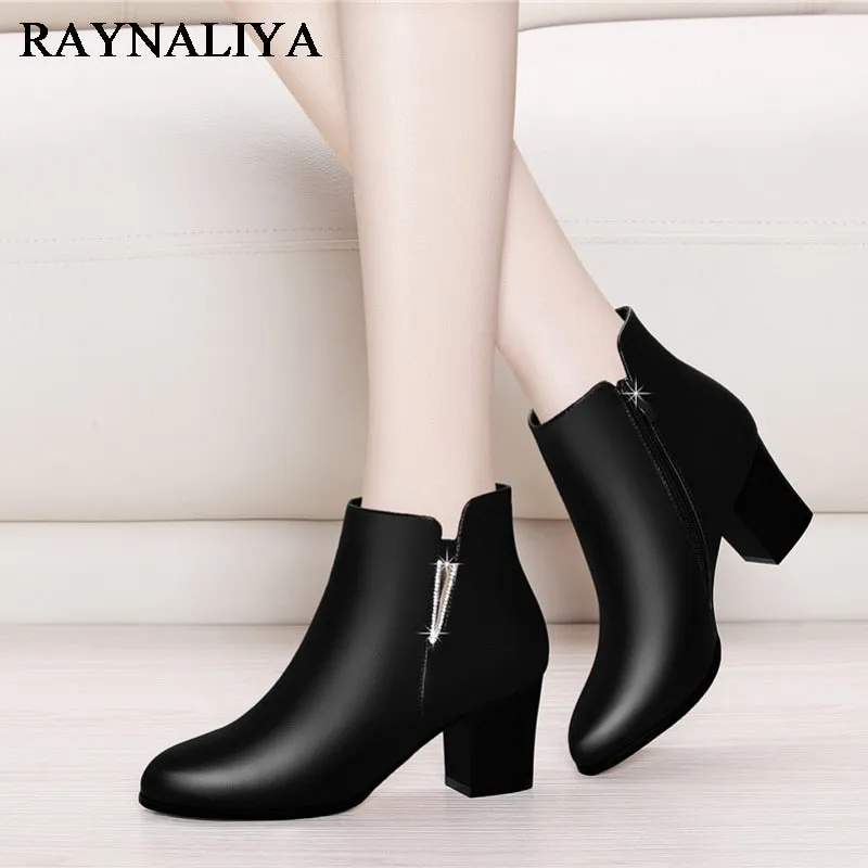 Women's Chelsea Boots Black