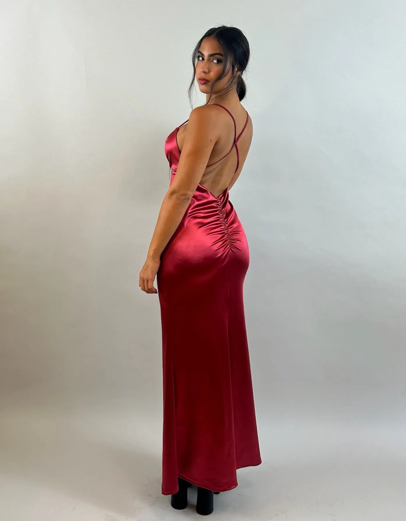 Yuli - Red V-Neck Satin Evening Dress