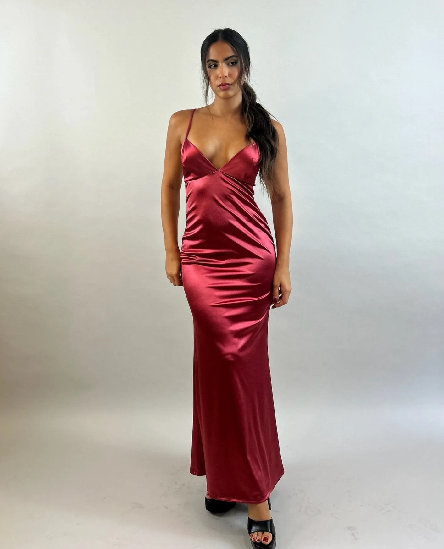Yuli - Red V-Neck Satin Evening Dress