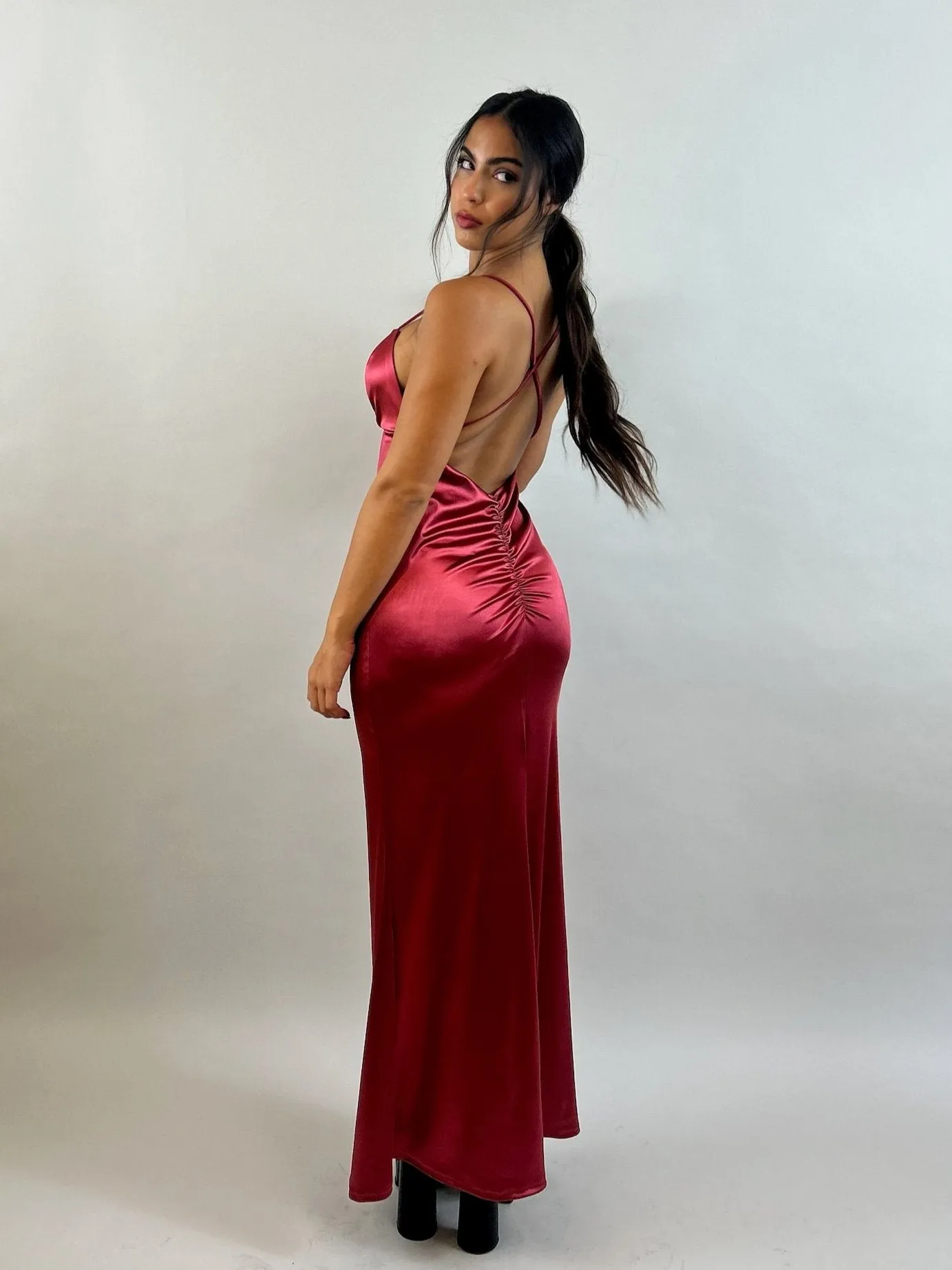 Yuli - Red V-Neck Satin Evening Dress