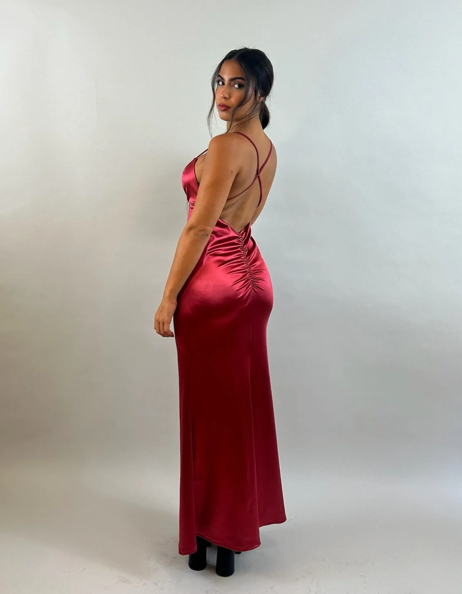 Yuli - Red V-Neck Satin Evening Dress